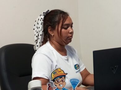 emprestur-sa-cienfuegos-oficina-trabajadora-ocupada