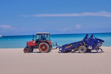 sucursal-arentur-varadero-limpeza-playa-distancia